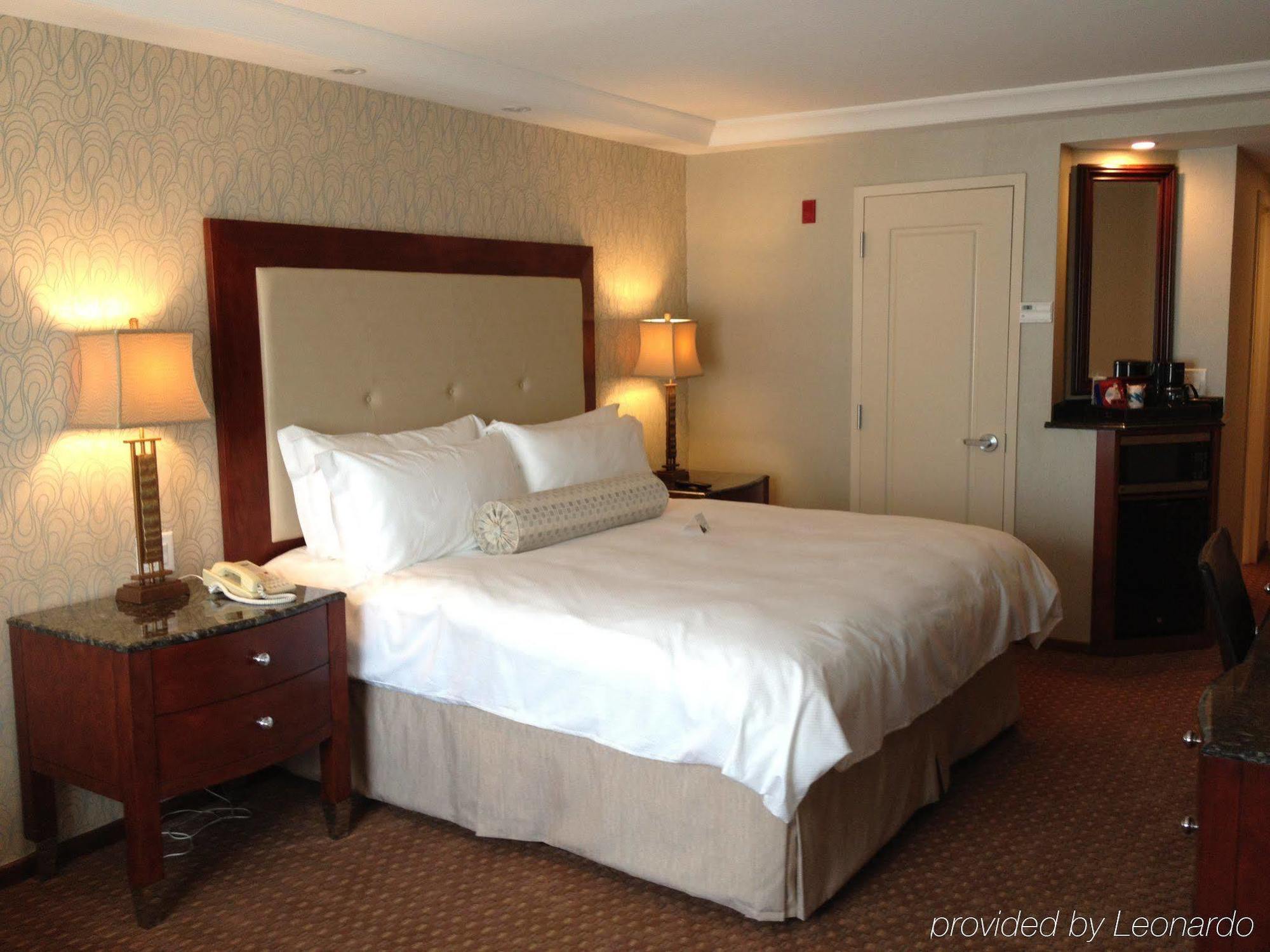 Town & Country Inn And Suites Charleston Kamer foto